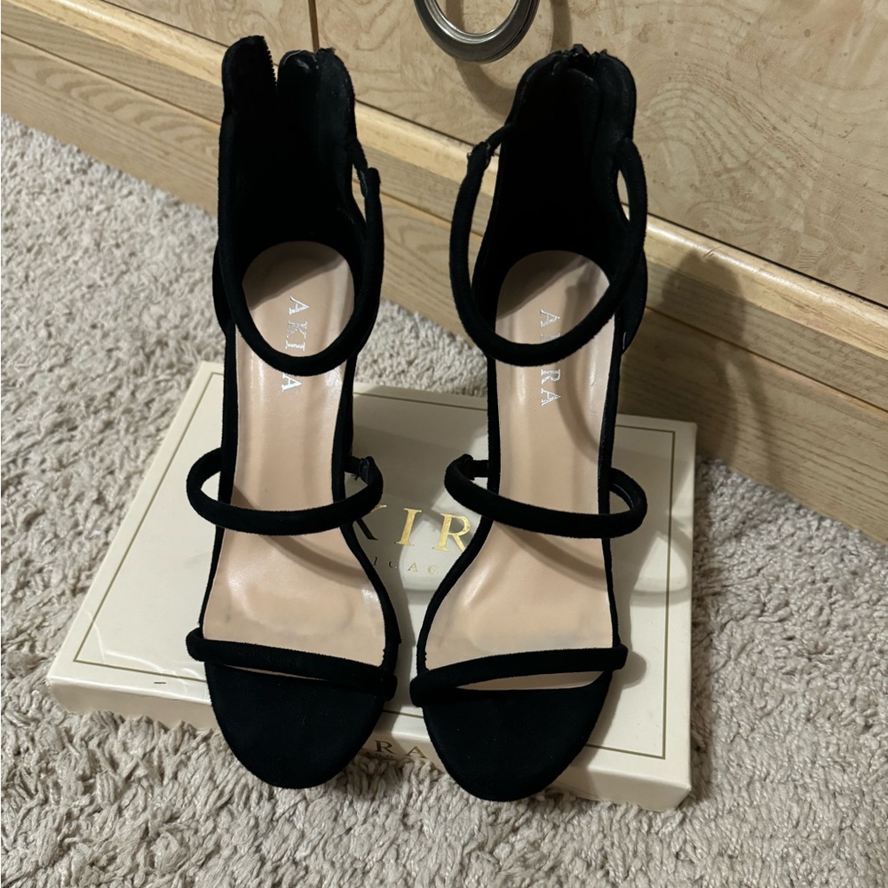 Akira block heel suede shoes - 7.5